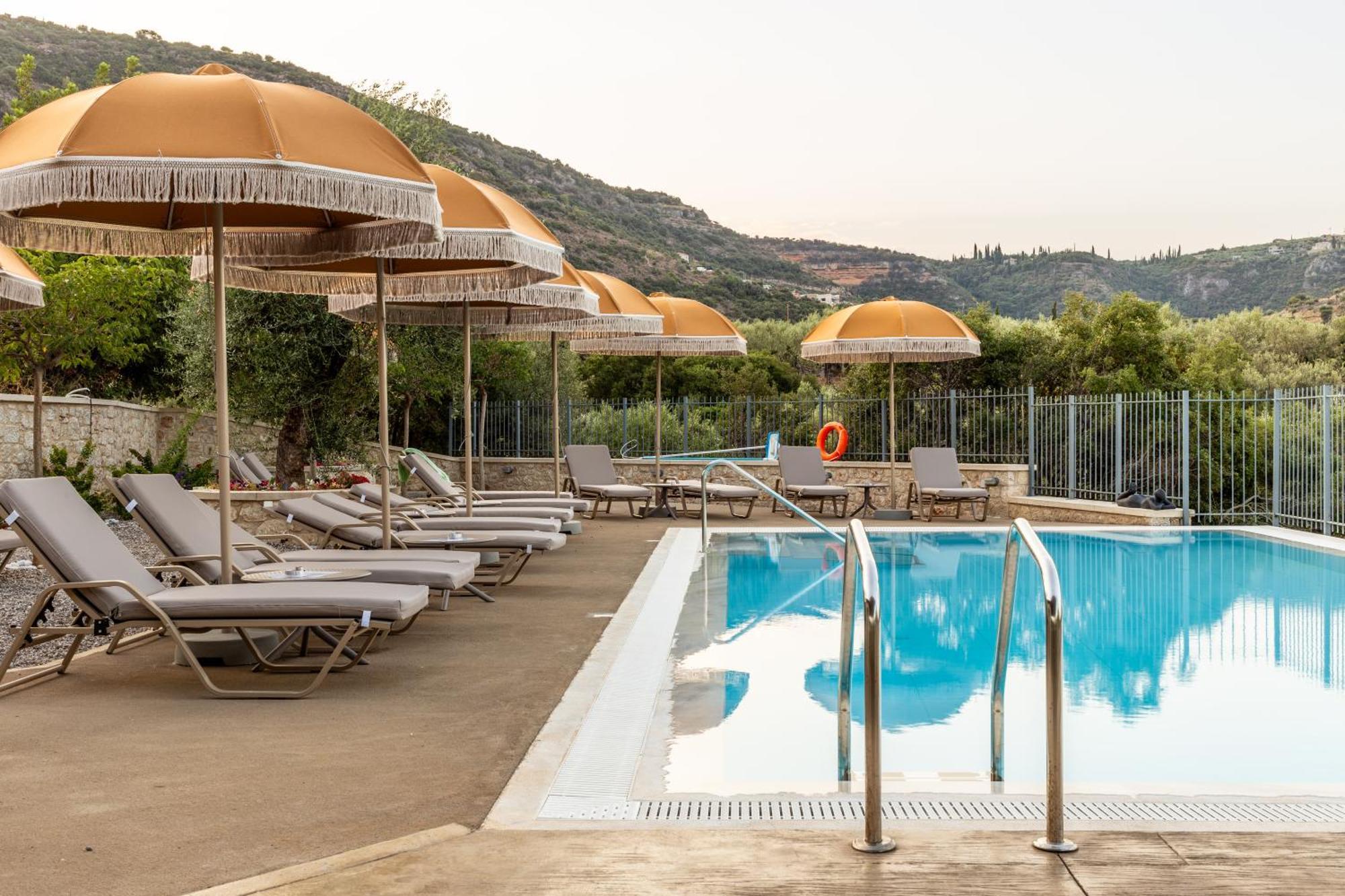 Olympia Zervea Studios With Pool - Apartment Kardamyli Exteriér fotografie