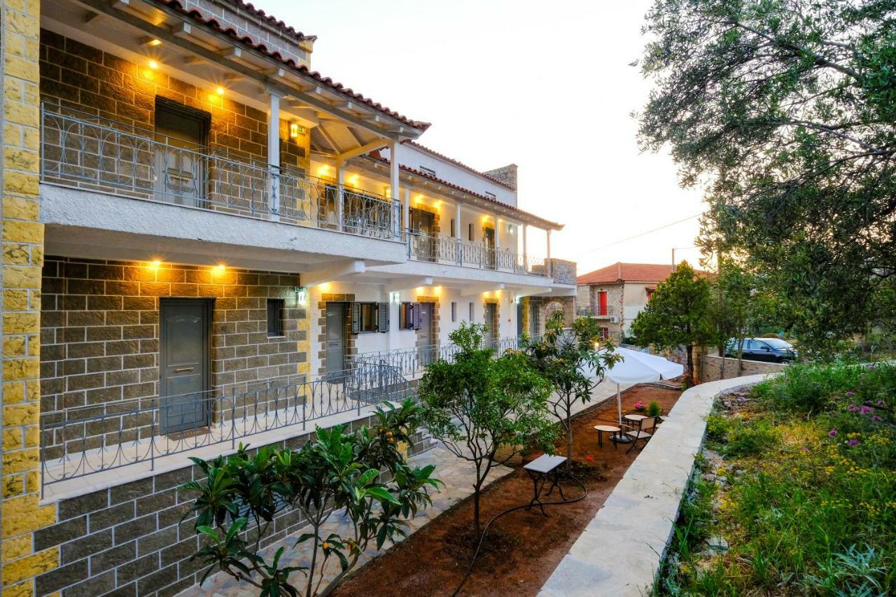 Olympia Zervea Studios With Pool - Apartment Kardamyli Exteriér fotografie